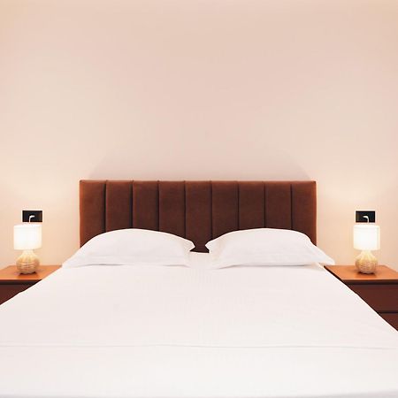 Mono Boutique Apartments Тирана Екстериор снимка