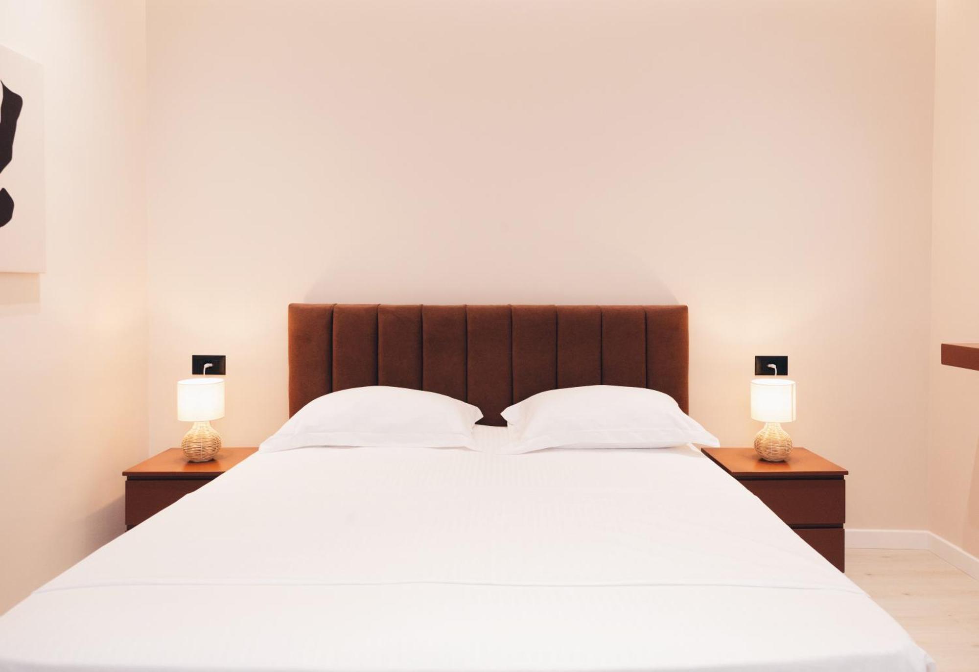 Mono Boutique Apartments Тирана Екстериор снимка